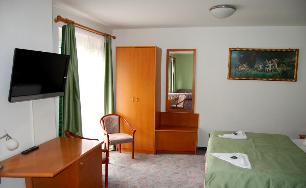 Hotel Am Markt Eckartsberga Exterior foto